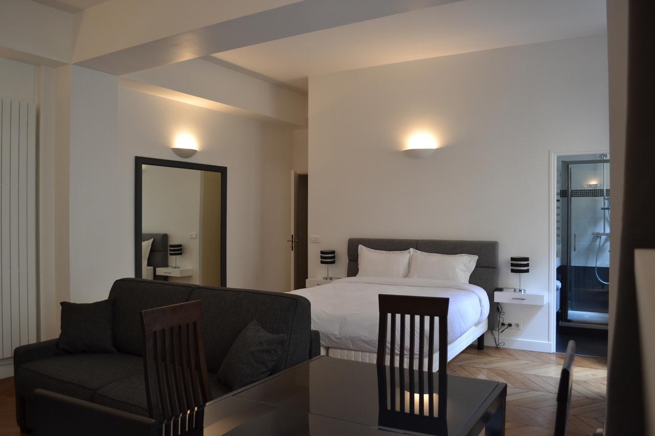 Square Bed & Breakfast Parigi