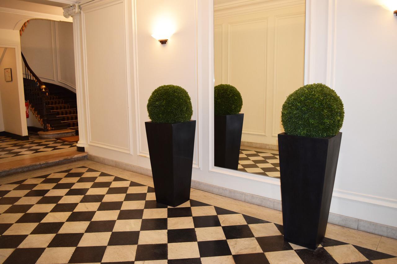 Bed & Breakfast Square Parigi