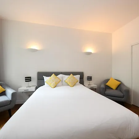 Square Bed & Breakfast Parigi