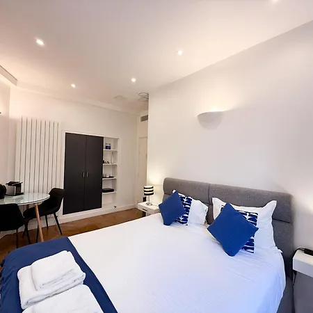 Square 4*