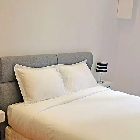 Bed & Breakfast Square 4*