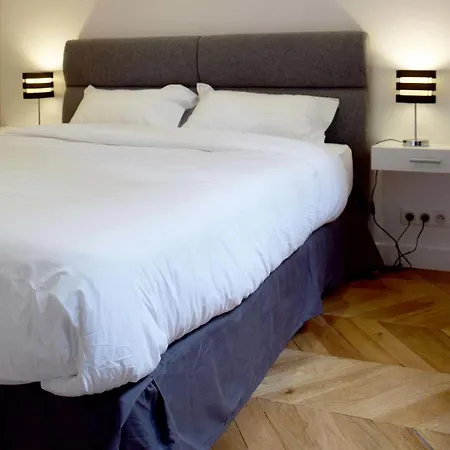 Bed & Breakfast Square Parigi