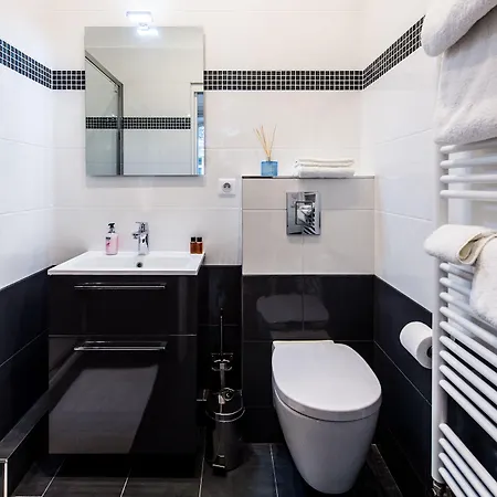 Square Bed & Breakfast 4*