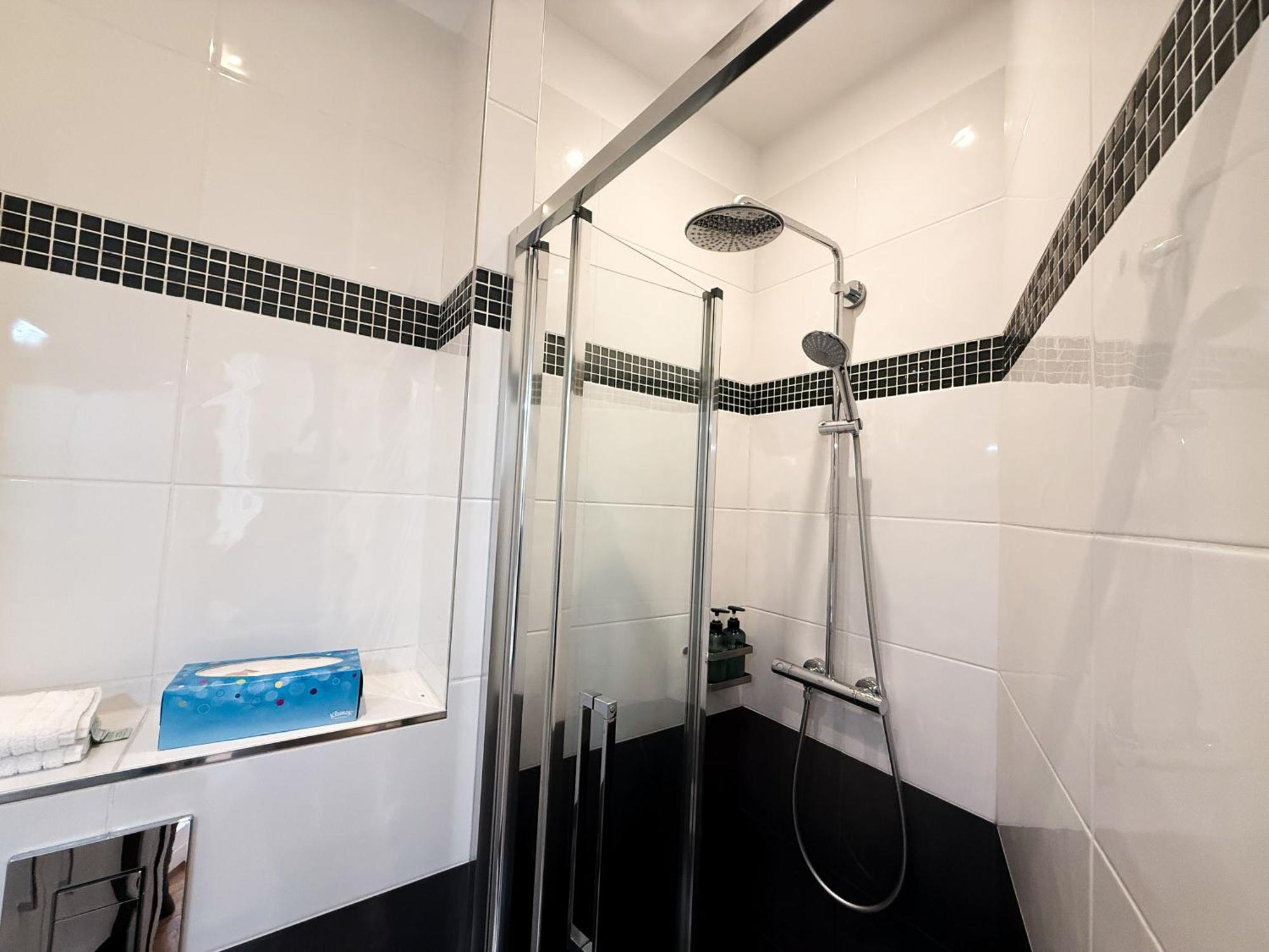 Bed & Breakfast Square 4*