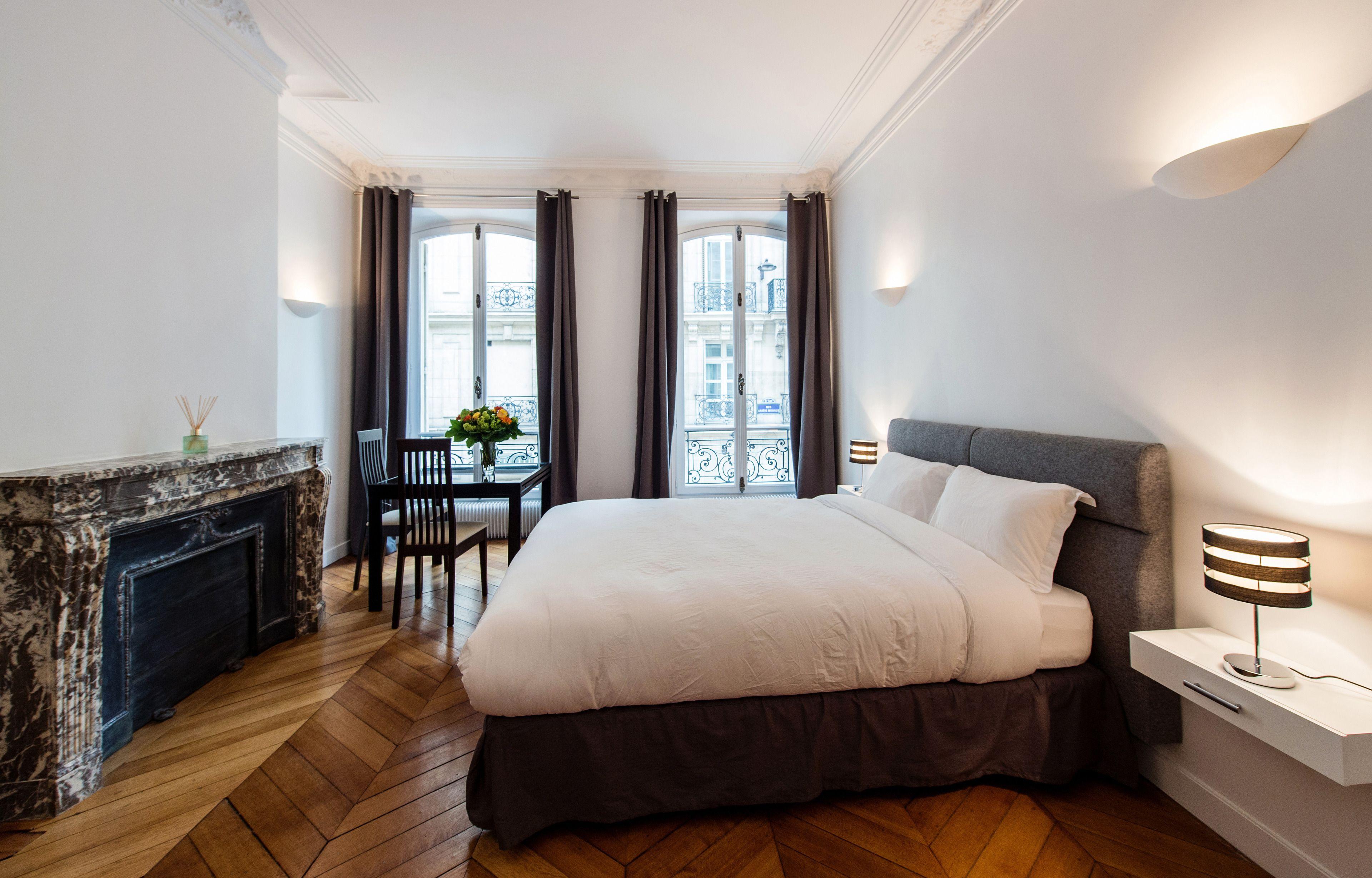 Square 4* Paris