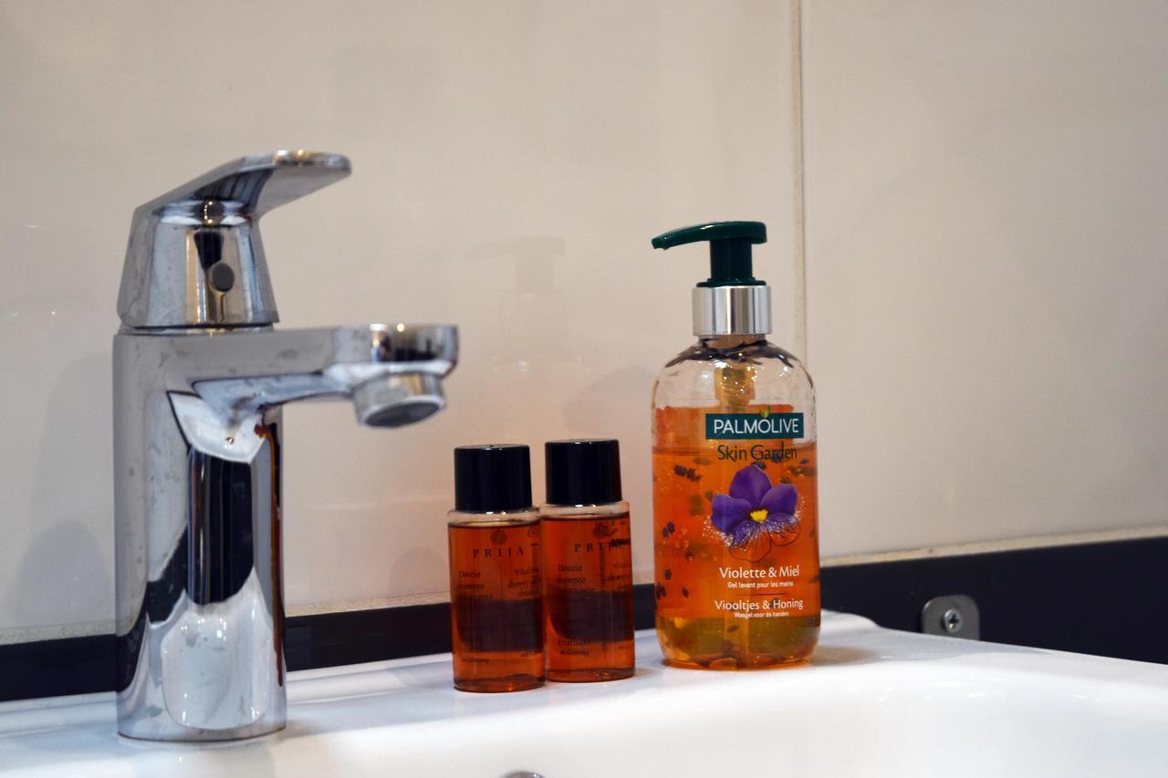 Square Bed & Breakfast