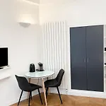 Square Bed & Breakfast 4*