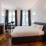 Square 4* Paris