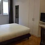 Square Bed & Breakfast Paris