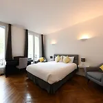 Square Bed & Breakfast Paris