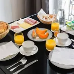 Square Bed & Breakfast Paris