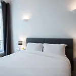 Square 4* Paris